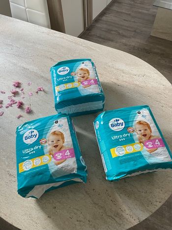 Couches Carrefour baby Ultra dry Taille 4