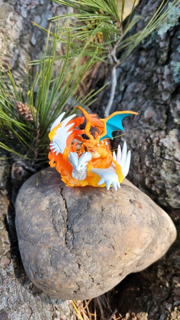 Super figurine Pokemon Nintendo Dracaufeu et Reshiram - photo numéro 6