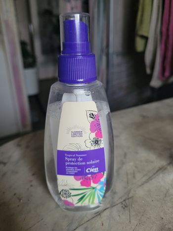 Spray de protection solaire