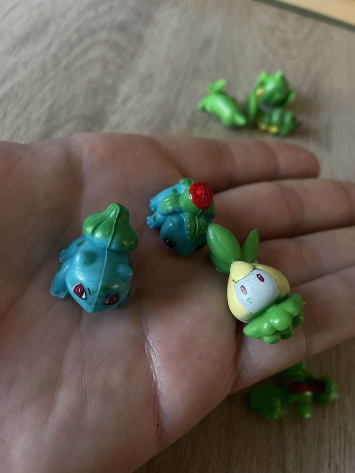 Lot de 10 mini figurines Pokémon type Plante – bon état - photo numéro 3
