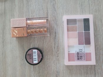 Lot Maybelline