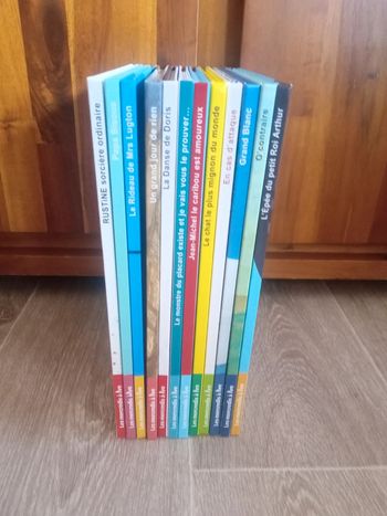 12 livres collection Les Mercredis à Lire
