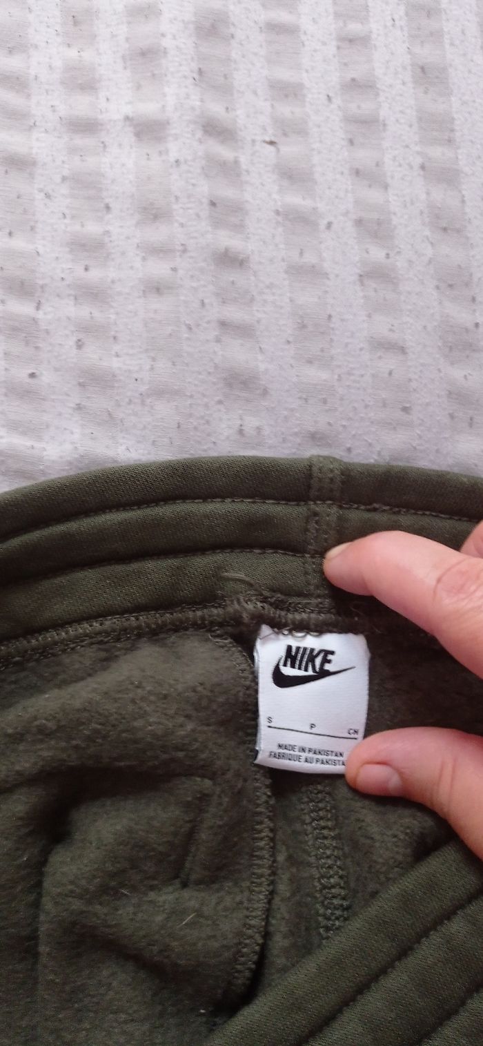 Baskets de survetemet Nike homme xs kaki 15€ - photo numéro 6