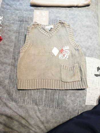 Pull sans manches gris