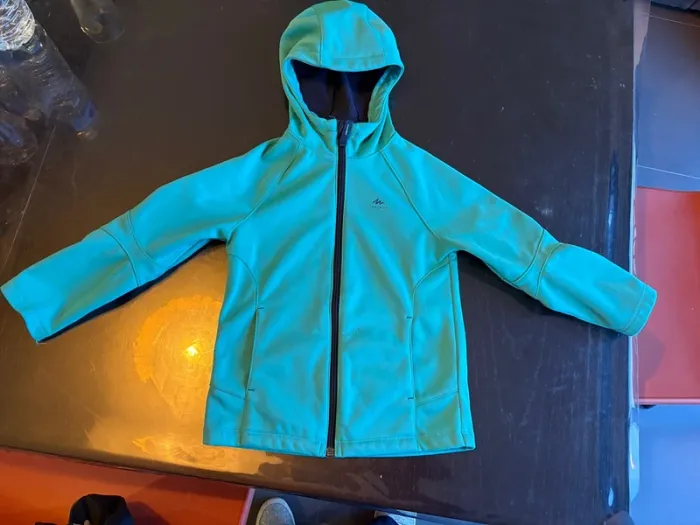 Coupe vent quechua 4 ans