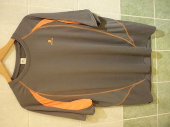 t-shirt Domynos