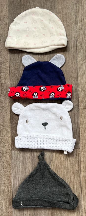 Lot de 4 bonnets naissance bébérêve earlydays