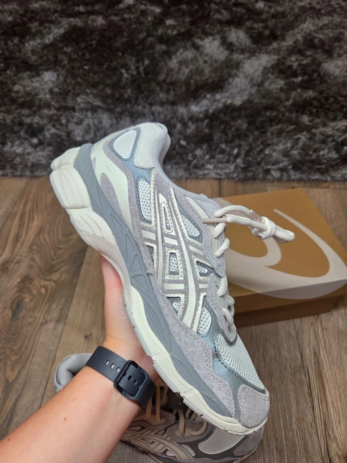 Asics GEL-NYC Gris 41.5 - photo numéro 2