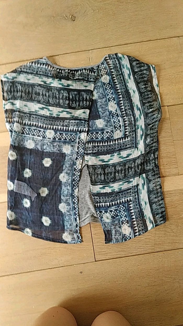 Tee shirt IKKS gris ouvert dans le dos - photo numéro 4