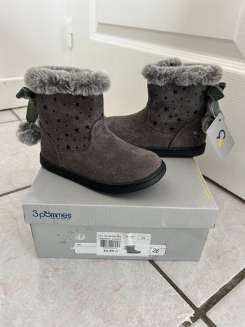 Bottines taille 26 neuves