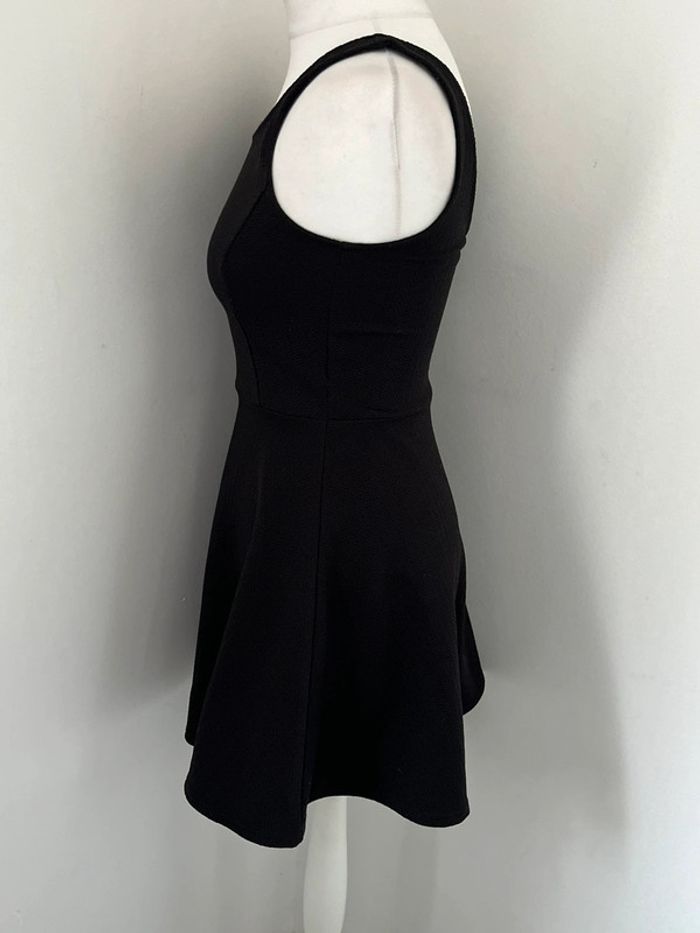 Robe patineuse noire H&M S - photo numéro 4