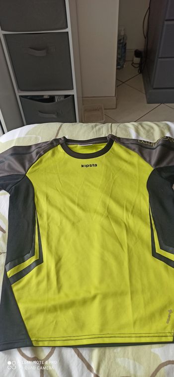 T shirt kipsta 10 ans