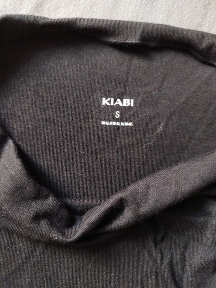 Haut noir Kiabi taille S - photo numéro 2