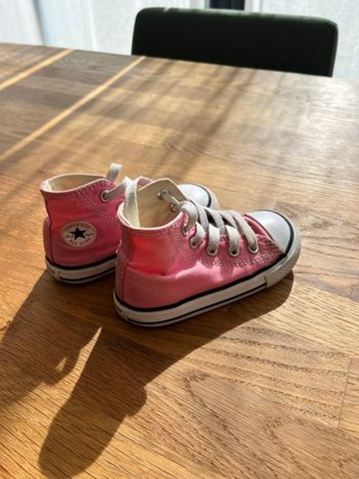 Converse rose - photo numéro 2