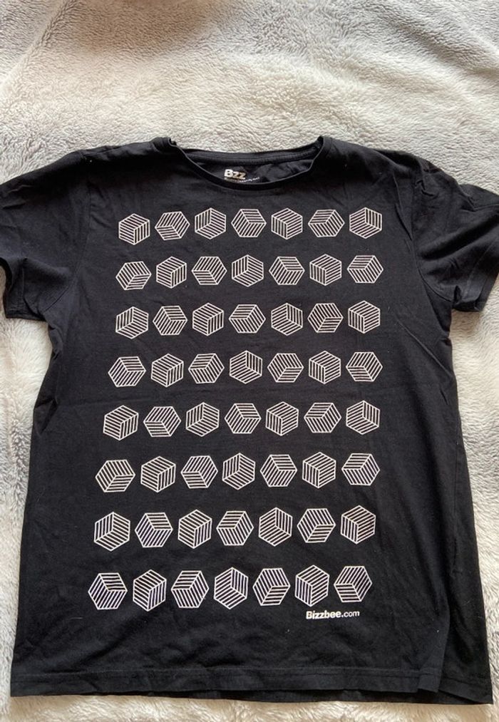 T-shirt Bizzbee