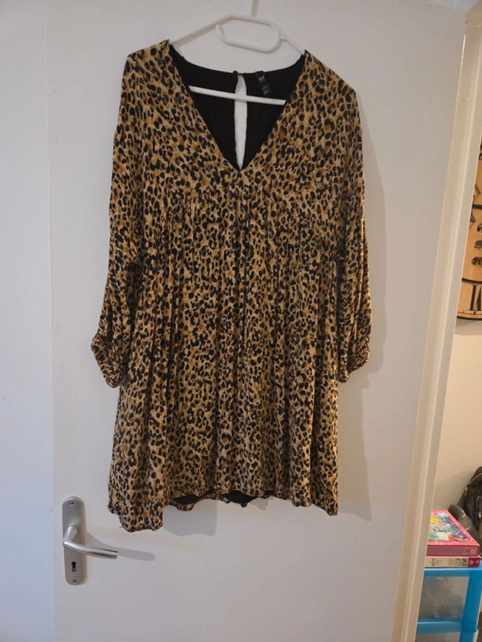Robe courte femme manche longue imprimé léopard TBE taille S trf