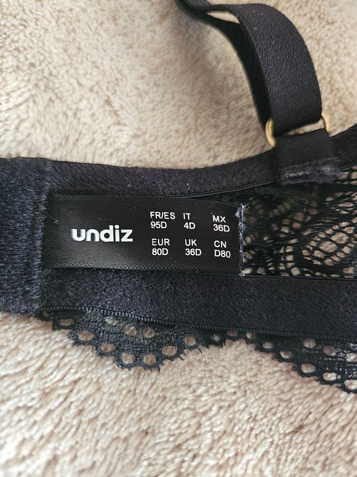 Lot 2 soutien-gorges push up Undiz 95D - photo numéro 6