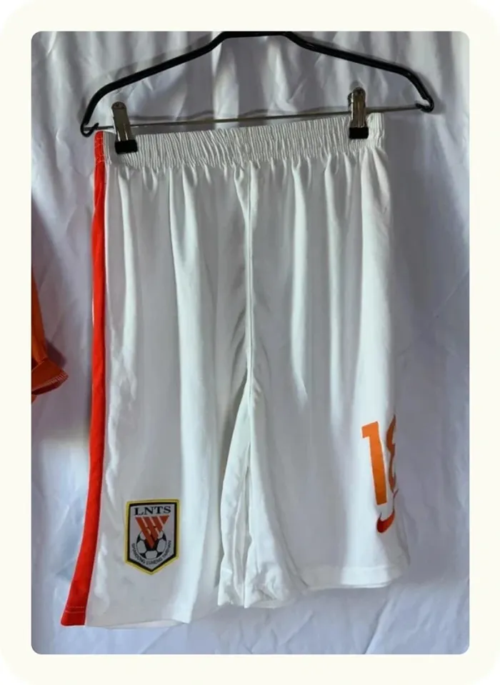 Ensemble maillot et short football Nike Shandong Taishan Chine 2016 N° 18 Cissé Taille M - photo numéro 3