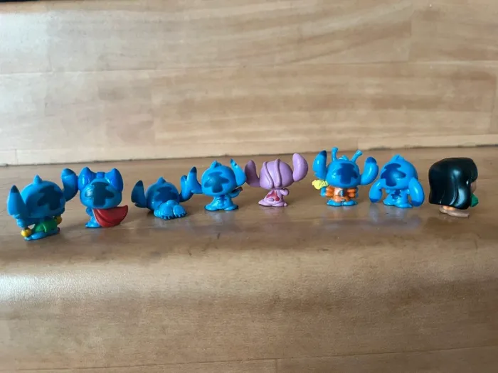 Figurines stitch
