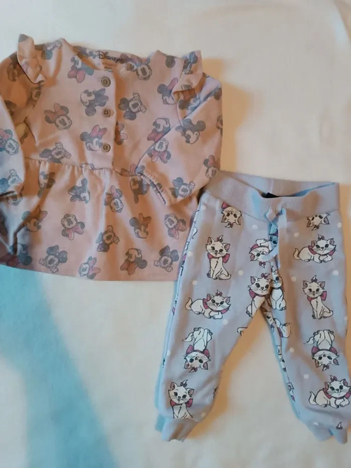 Lot deux pièces Disney bébé fille 6/9mois