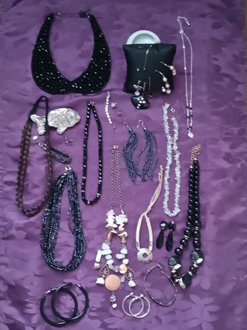 lot de bijoux fantaisie 