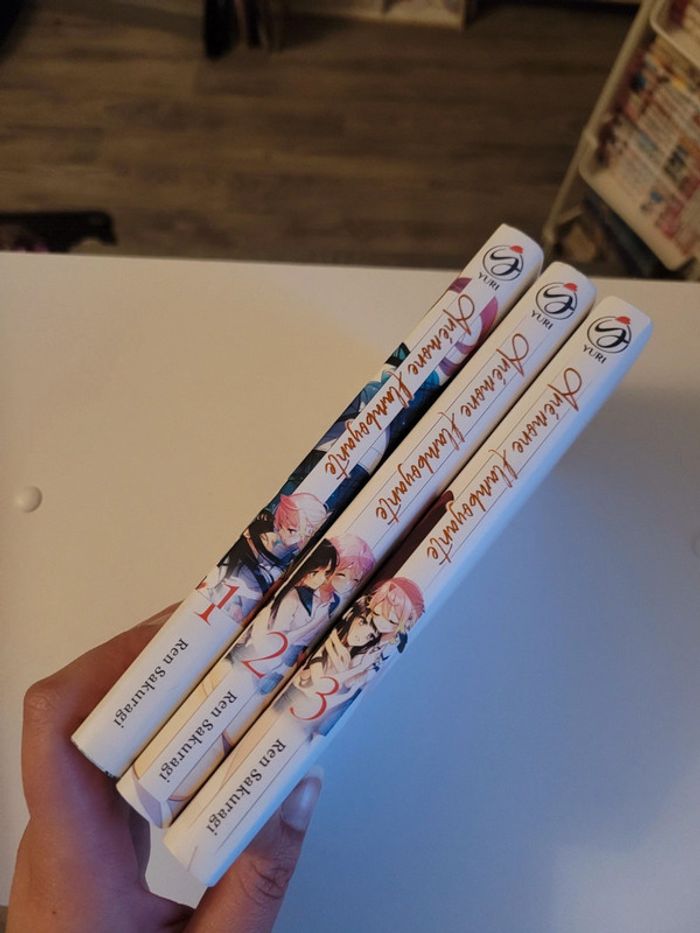 Manga yuri Anémone flamboyante - photo numéro 3