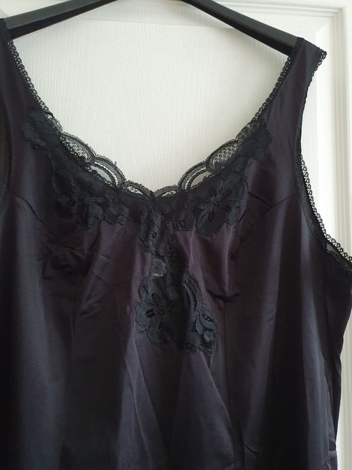 Fond de robe noir avec dentelle taille 54 - photo numéro 2