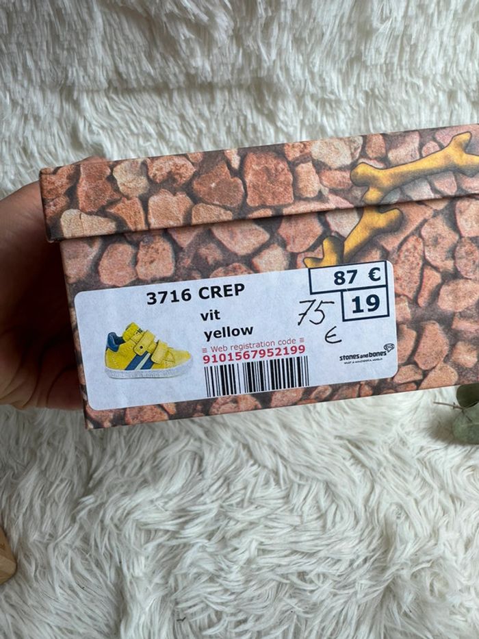 Paire de chaussures Stones and bornes taille 19 - photo numéro 7