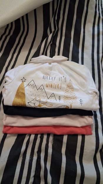 Lot 4 hauts avec col