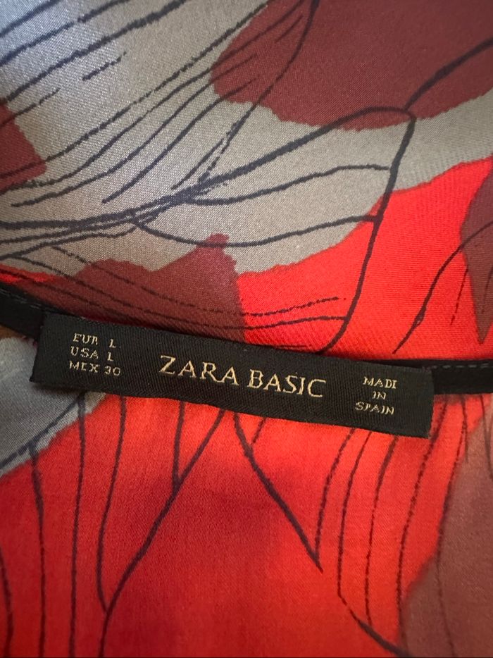 Blouse à fleurs rouge et grise Zara T40 L - photo numéro 7