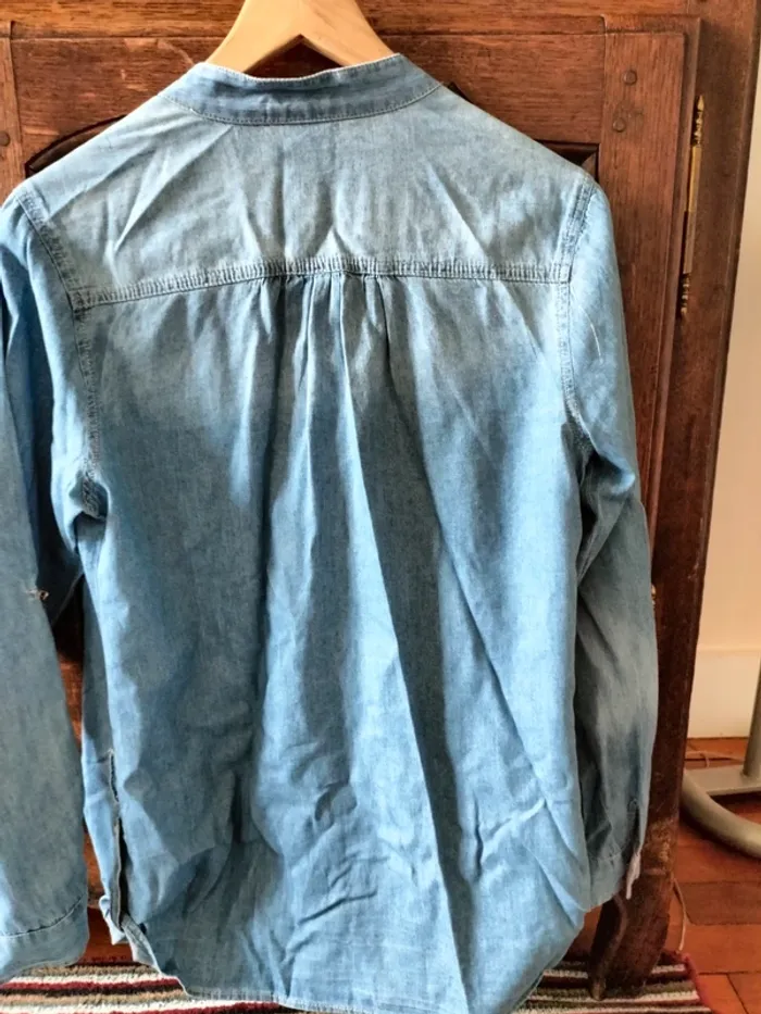 Chemise en jean avec paillettes - photo numéro 7