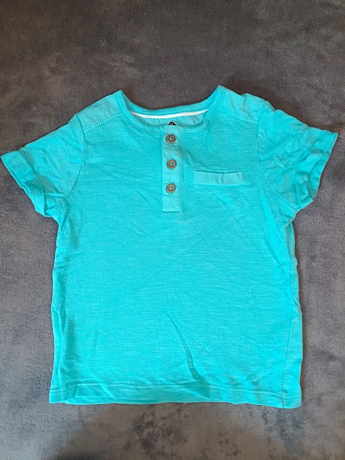 Polo bleu ciel