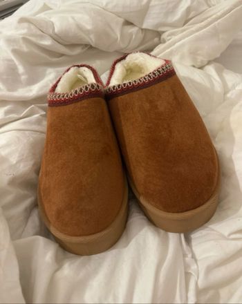 Chaussure type uggs