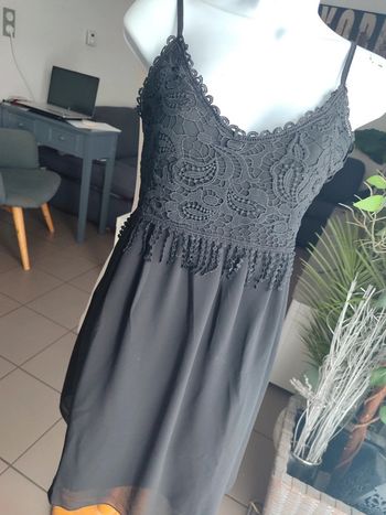 Robe à fines bretelles