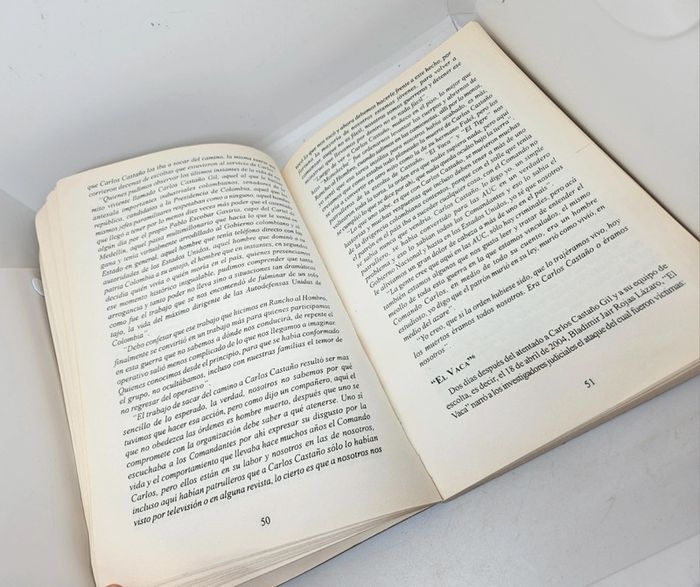 "La batalla final de Carlos Castaño. Secretos de la Parapolitica", de Alfredo Serrano Zabala - photo numéro 6