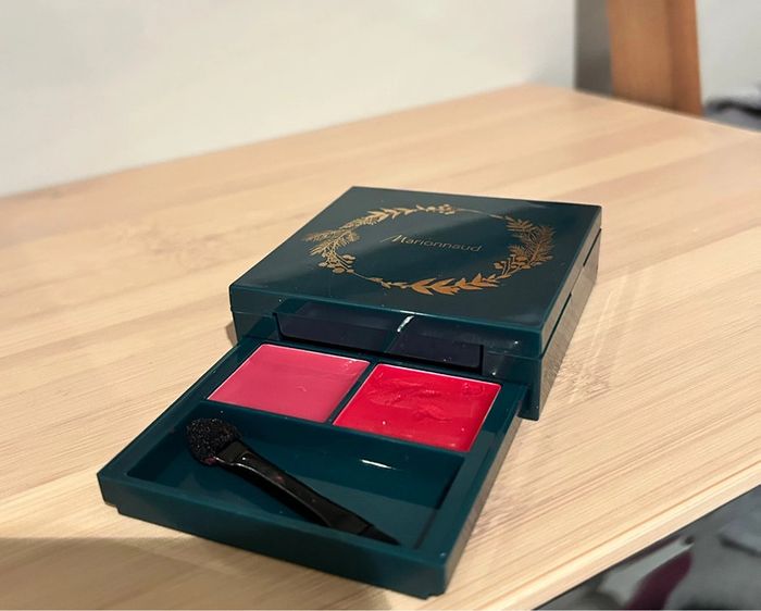 Palette ombres à paupières et rouge à lèvres - photo numéro 3