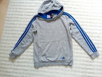 Sweat à capuche garçon Adidas 💙🩶