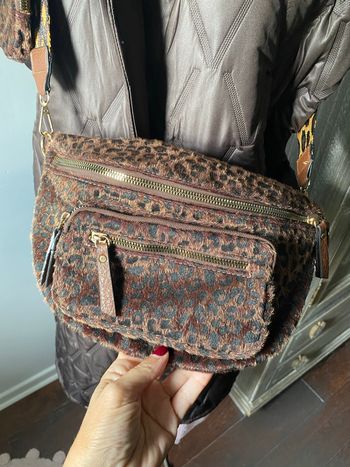 Banane léopard neuve