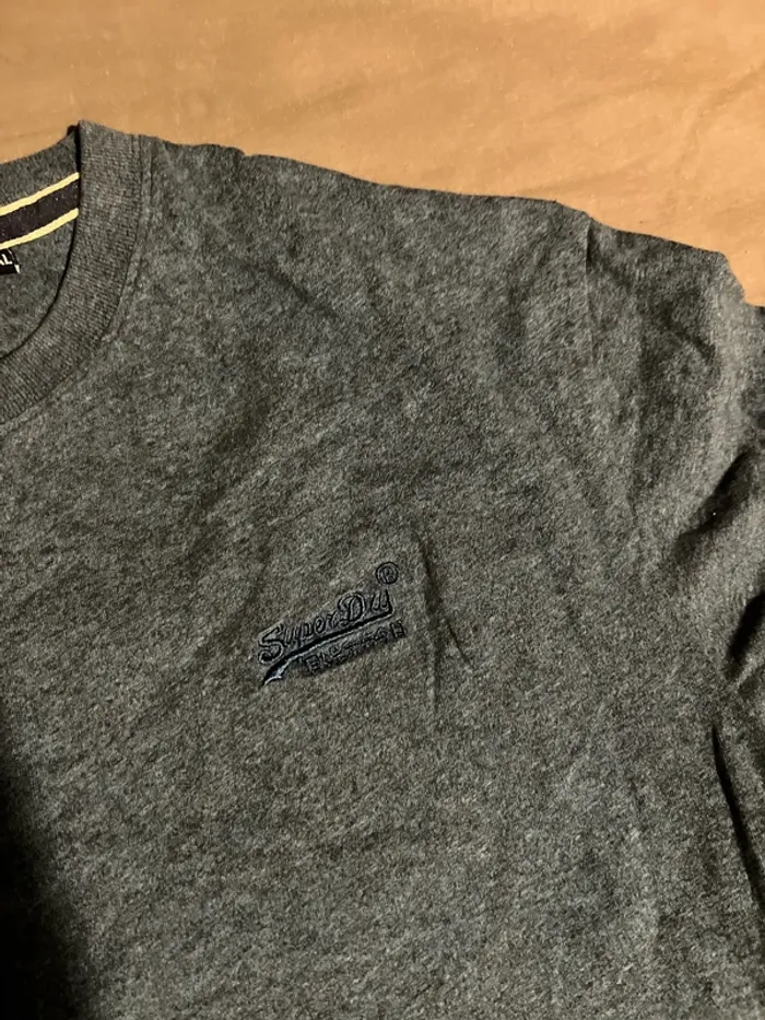T-shirt superdry authentique édition limitée - photo numéro 2