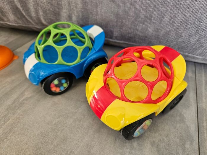 Lot jouets d'éveils Oball voiture et balle - photo numéro 5