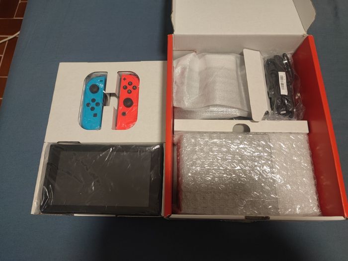 Console Nintendo Switch - photo numéro 5