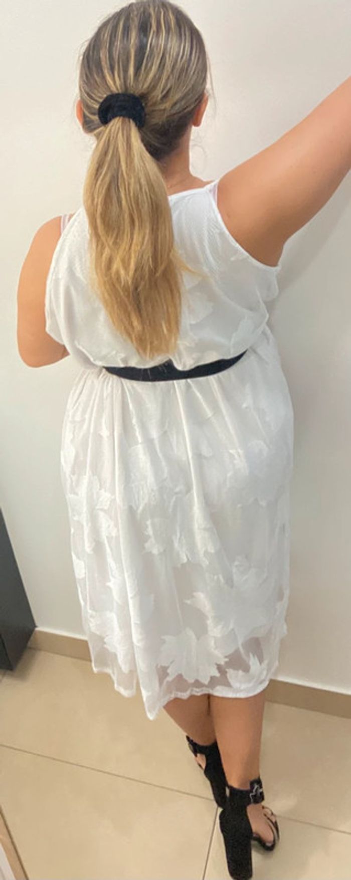 Robe sans manches taille 44 - photo numéro 6