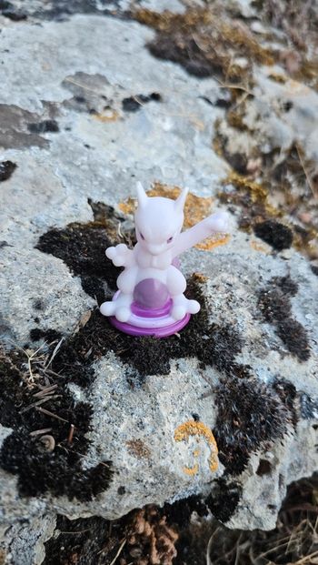 Super figurine Pokemon Nintendo finger puppet Mewtwo