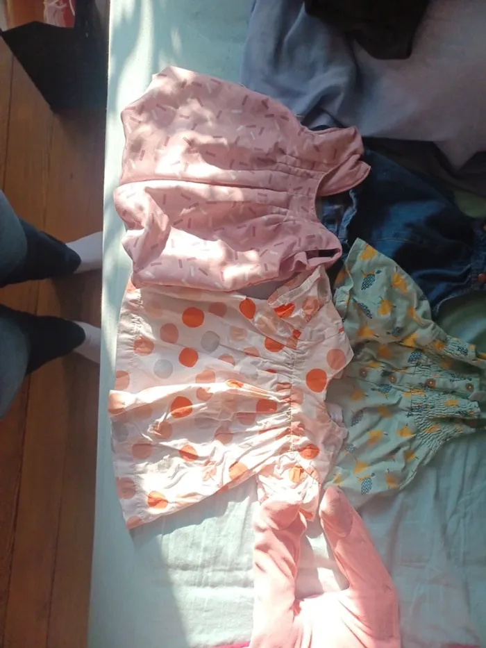 4 robes - photo numéro 2