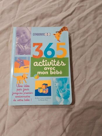 Livre 365 activités avec mon bébé