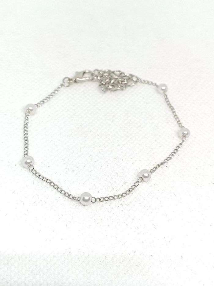 Bracelet chaîne argentée petite perles - photo numéro 2