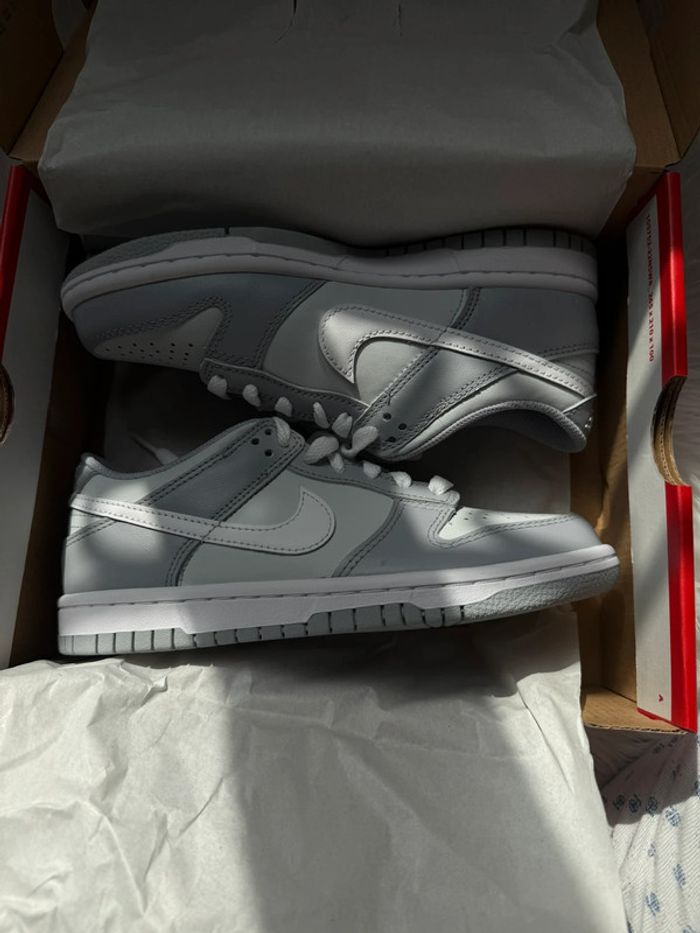 Nike Dunk low taille 36 grey - photo numéro 2