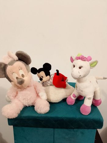 Lot de 4 peluches