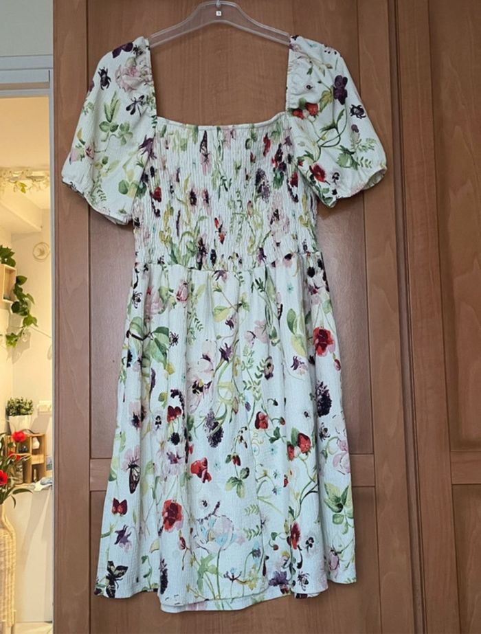 Robe • H&M • Taille M - photo numéro 2