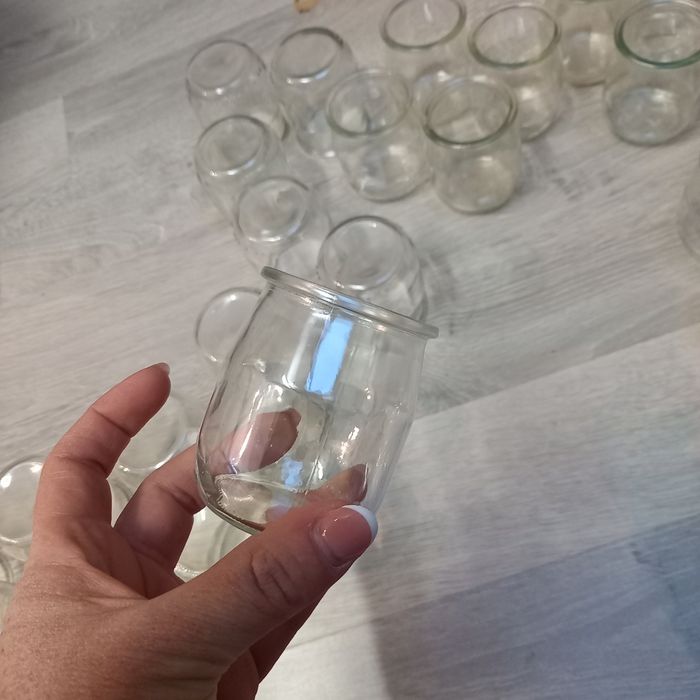 Lot de 52 pots la laitieres